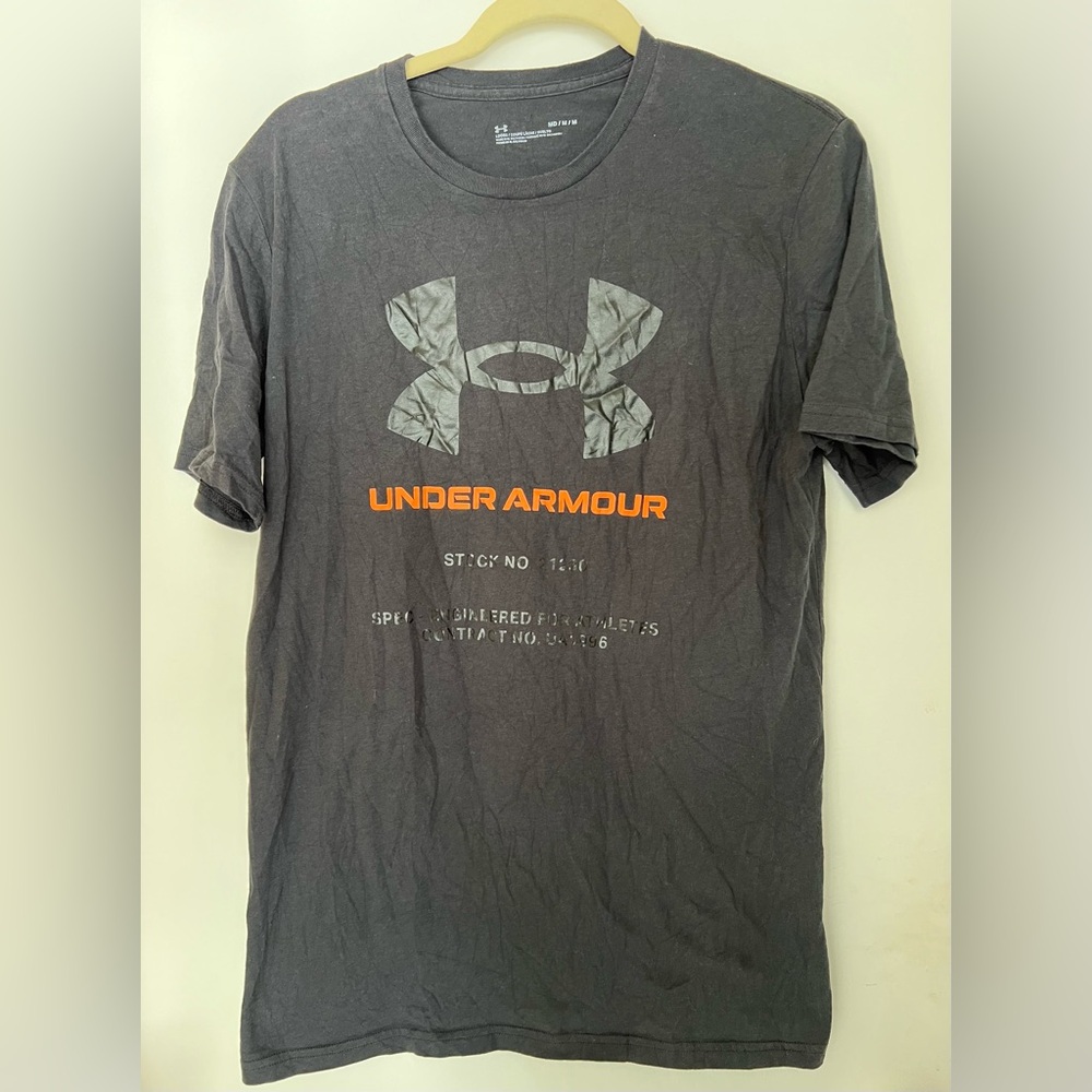 Under Armour T-Shirt Men's Medium Black Graphic Print Short Sleeve